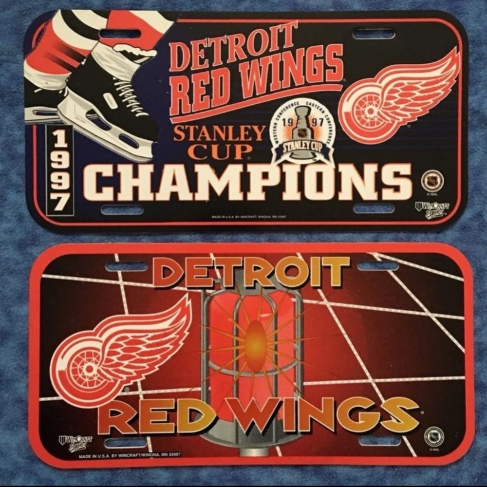2 Detroit Red Wings License Plates Signs